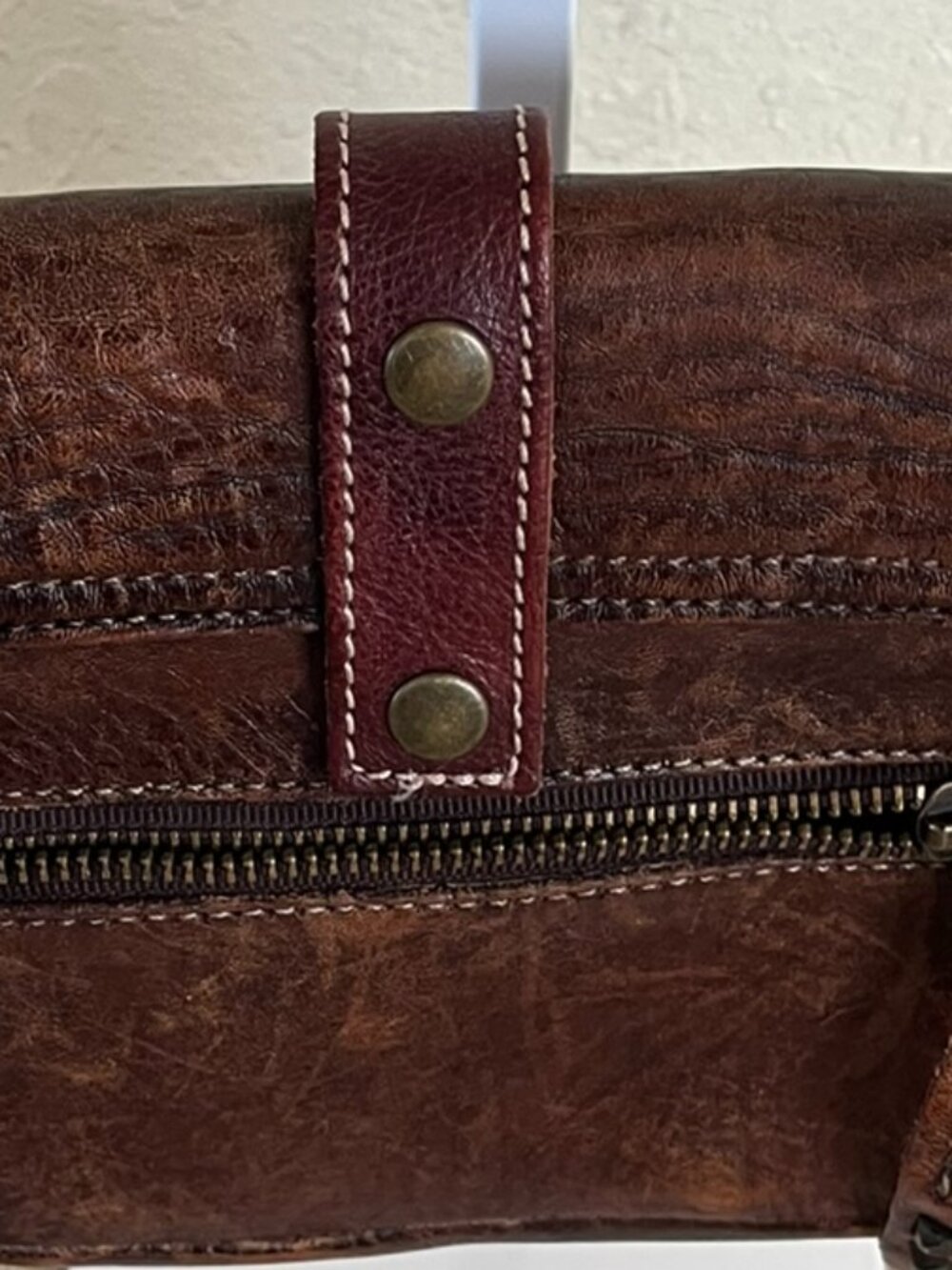 Bedstu Woman's brown Shoreline Crossbody Bag - Picture 11 of 14